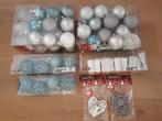 60 kerstballen wit/ zilver/ blauw, Diversen, Kerst, Ophalen of Verzenden, Zo goed als nieuw