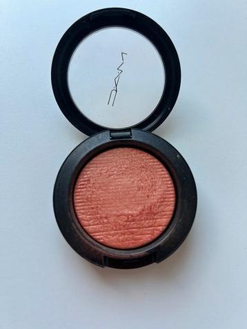 MAC Blush just a pinch extra dimension blush beschikbaar voor biedingen
