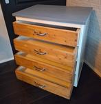 Vintge ladenkast op zwenkwielen met 4 laden, Antiek en Kunst, Ophalen