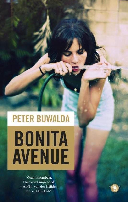 Peter Buwalda - Bonita avenue, Boeken, Literatuur, Zo goed als nieuw, Nederland, Ophalen of Verzenden