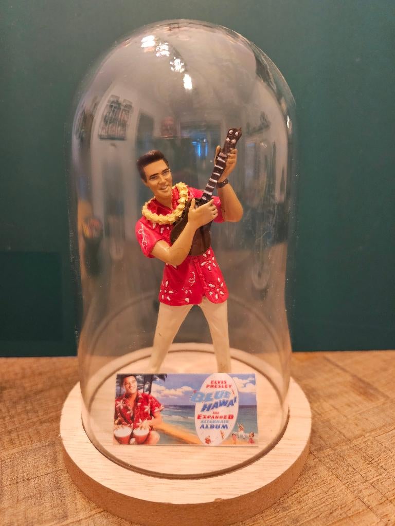 Elvis Presley beeldjes in stolp, Verzamelen, Ophalen of Verzenden, Zo goed als nieuw