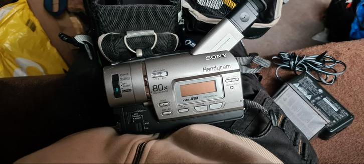 Sony Hi8  CCD-TR427E camera in top staat, Audio, Tv en Foto, Videocamera's Analoog, Camera, Hi 8, Ophalen of Verzenden