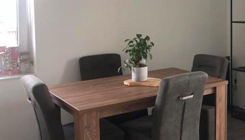 Eettafel met 4 stoelen Leenbakker in goede staat! beschikbaar voor biedingen