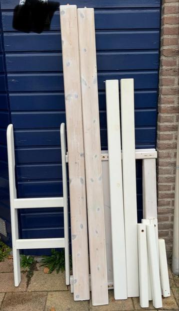 Gratis!!! Massief Grenen Hout!!! beschikbaar voor biedingen