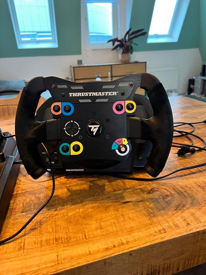 Race stand Thrustmaster, Spelcomputers en Games, Spelcomputers | Sony PlayStation Consoles | Accessoires, Gebruikt, PlayStation 5