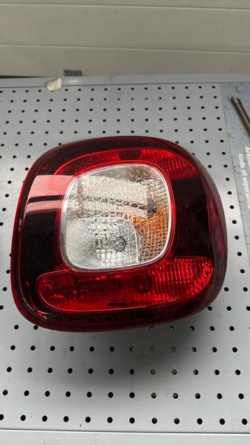 Origineel achter licht rechts smart forfour beschikbaar voor biedingen