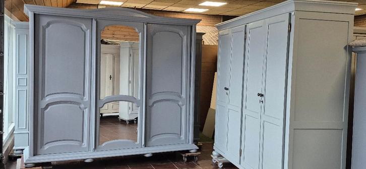 Vintage brocante kasten garderobe slaapkamer, kledingkasten, Antiek en Kunst, Antiek | Meubels | Kasten, Ophalen