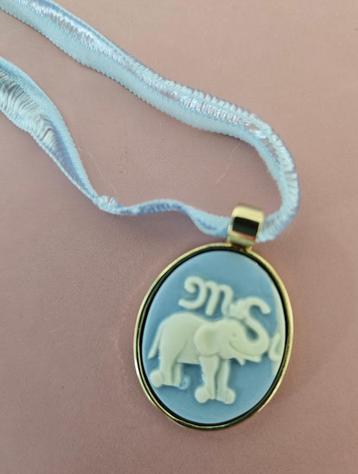 Steiff hanger olifant camee geïnspireerd hangertje medaillon beschikbaar voor biedingen