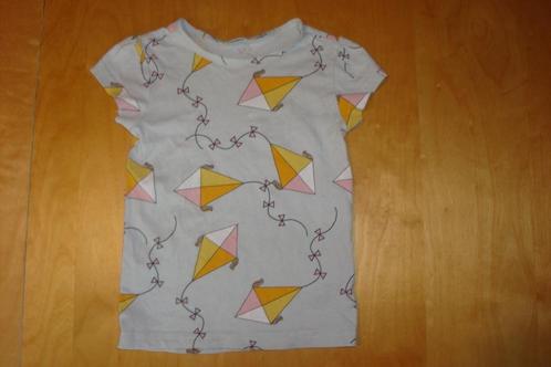 retro t-shirt, vliegers licht blauw roze geel wit, mt 98/104, Kinderen en Baby's, Kinderkleding | Maat 98, Zo goed als nieuw, Meisje