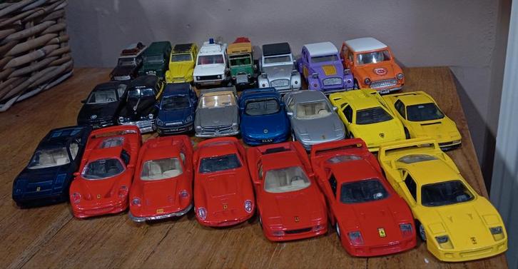 Diverse Model auto's, Hobby en Vrije tijd, Modelauto's | 1:24, Bburago, Ophalen of Verzenden