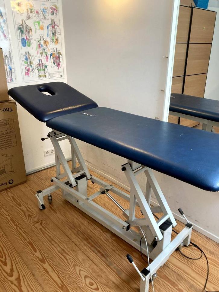 Elektrische massagetafel behandeltafel, Sport en Fitness, Gezondheidsproducten en Wellness, Gebruikt, Overige typen, Ophalen