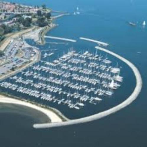 ligplaats Medemblik 13x4.75, Watersport en Boten, Ligplaatsen, Winter, Lente, Zomer, Herfst, Buiten