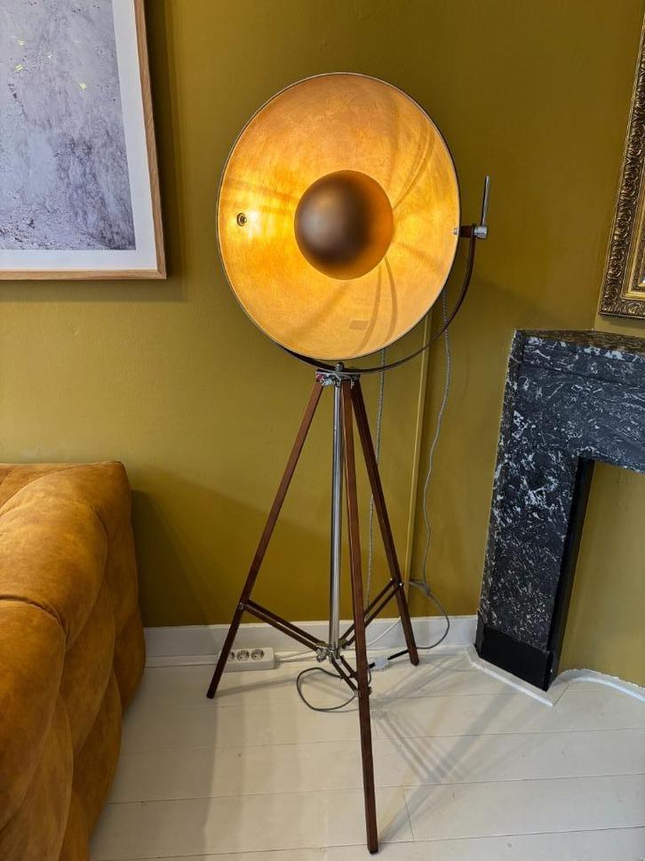 Bronzen design Studiolamp vloerlamp/driepoot van Made, Huis en Inrichting, Lampen | Vloerlampen, Gebruikt, 150 tot 200 cm, Ophalen