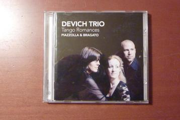 Devich Trio - Tango Romances Piazzolla & Bragato beschikbaar voor biedingen