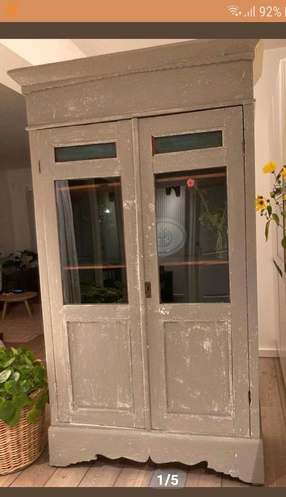 Oud Indische schoolkast met veel opbergruimte, Huis en Inrichting, Kasten | Buffetkasten, Ophalen