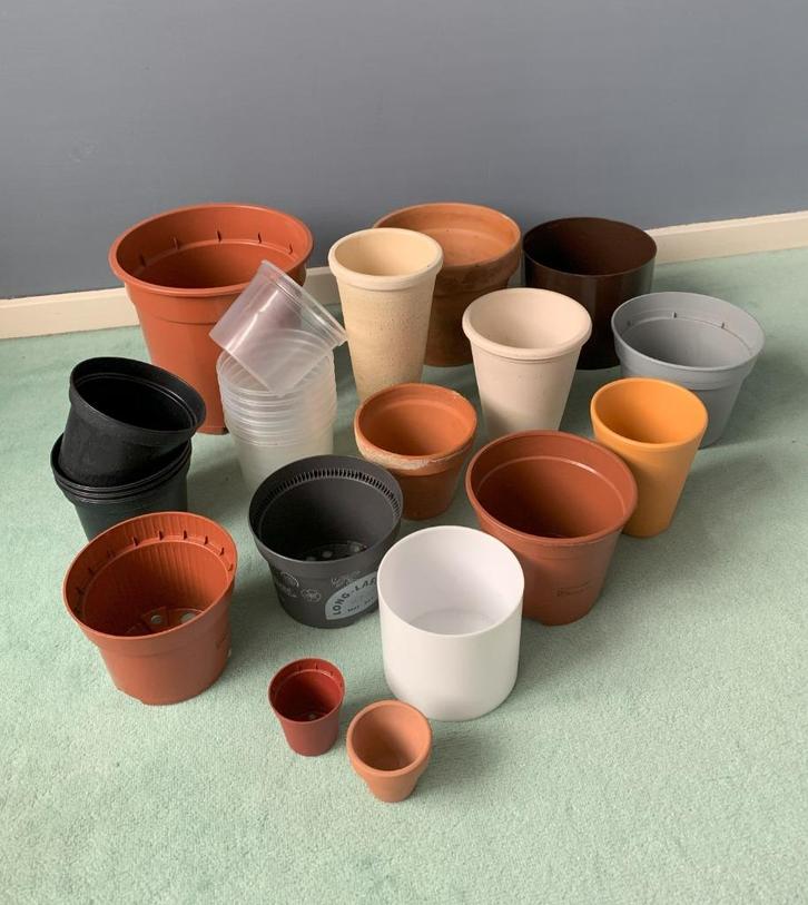 Verzameling plantenpotten div maten materialen kweekpotten, Tuin en Terras, Bloempotten, Gebruikt, Kunststof, Binnen, Balkon, Tuin