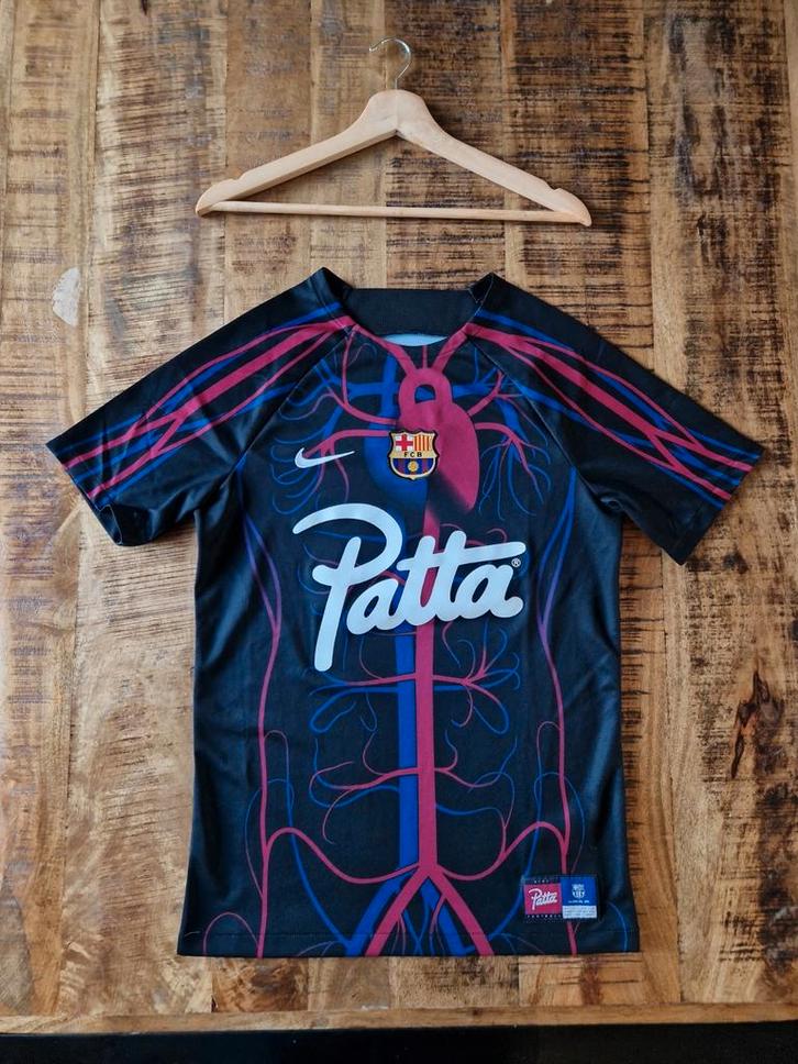 Patta Nike Amsterdam voetbal shirt Barcelona 2023, Kleding | Heren, Sportkleding, Zo goed als nieuw, Voetbal, Maat 46 (S) of kleiner