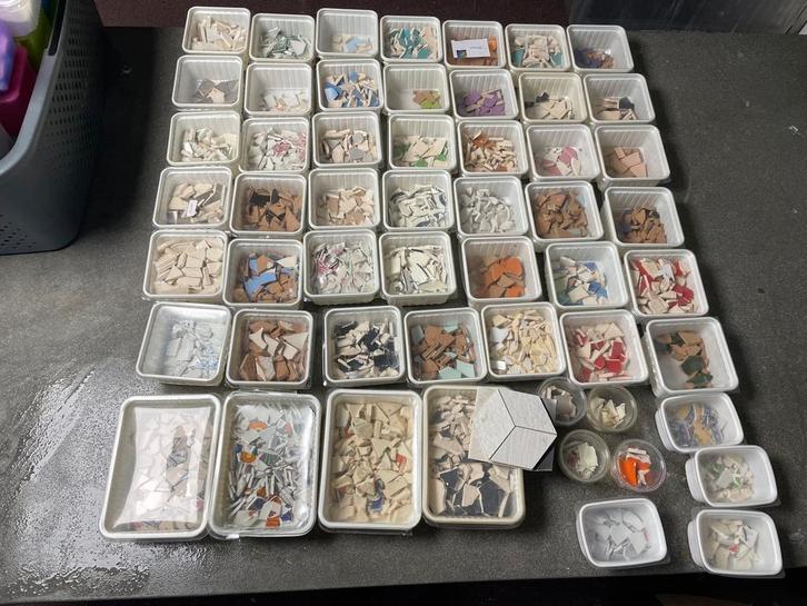 Complete Mozaïek set – Heel veel tegeltjes & materialen, Hobby en Vrije tijd, Knutselen, Zo goed als nieuw, Materiaal, Ophalen