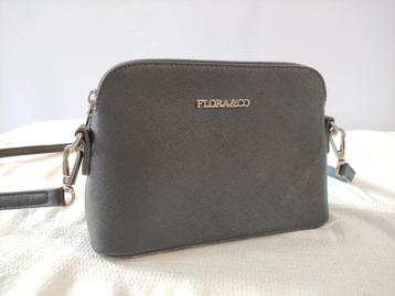 Dames Handtas - Zo Goed Als Nieuw! beschikbaar voor biedingen