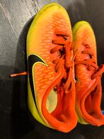Voetbal schoenen, Gebruikt, Maat XS of kleiner, Schoenen, Ophalen of Verzenden