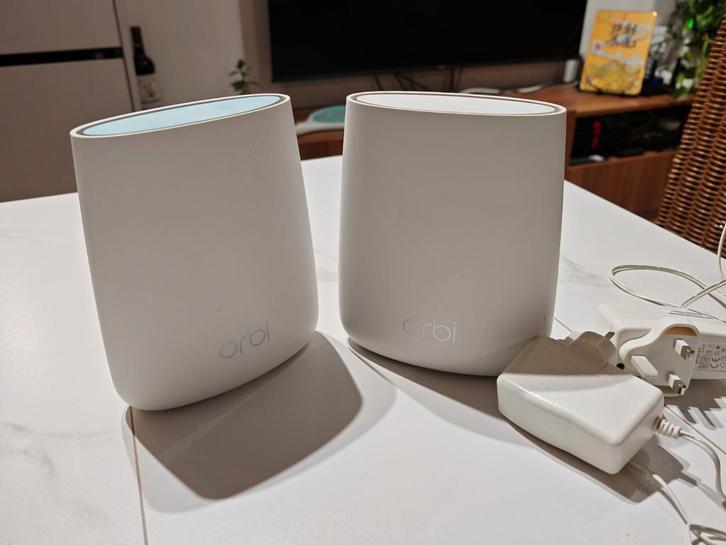 Netgear Orbi RBR20 + RBS20 WiFi Systeem, Computers en Software, Routers en Modems, Gebruikt, Router, Ophalen of Verzenden