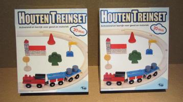Mooie houten treinset (2 stuks) te koop : leuk speelgoed beschikbaar voor biedingen