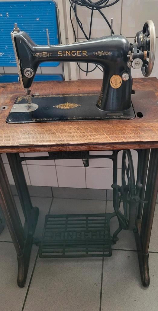 SINGER NAAIMACHINE uit1933., Hobby en Vrije tijd, Naaimachines en Toebehoren, Gebruikt, Naaimachine, Singer, Ophalen