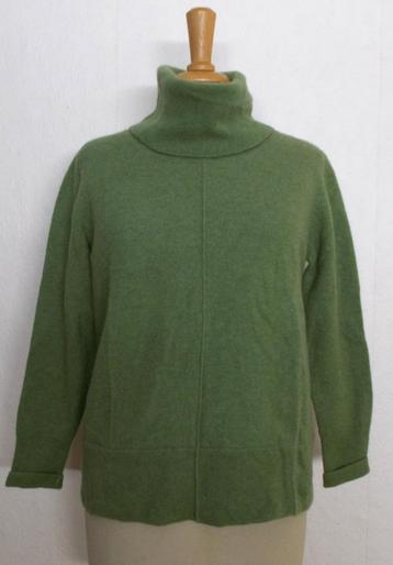 Mooie olijfgroene 100% lamswollen trui met col! L beschikbaar voor biedingen