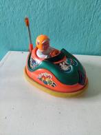 Vintage retro Botsauto op batterij 18 cm lang breed 14 cm, Antiek en Kunst, Antiek | Speelgoed, Ophalen of Verzenden