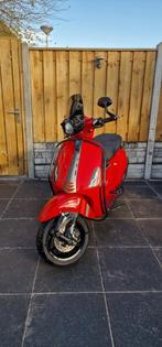 Vespa sprint 2024 Facelift Full option Custom spotlights, Ophalen, Overige modellen, Maximaal 45 km/u, Zo goed als nieuw
