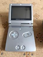 GameBoy Advance SP Silver + Adapter, Tas & Nieuwe Batterij, Ophalen of Verzenden, Gebruikt, Game Boy Advance SP, Met beschermhoes of tas