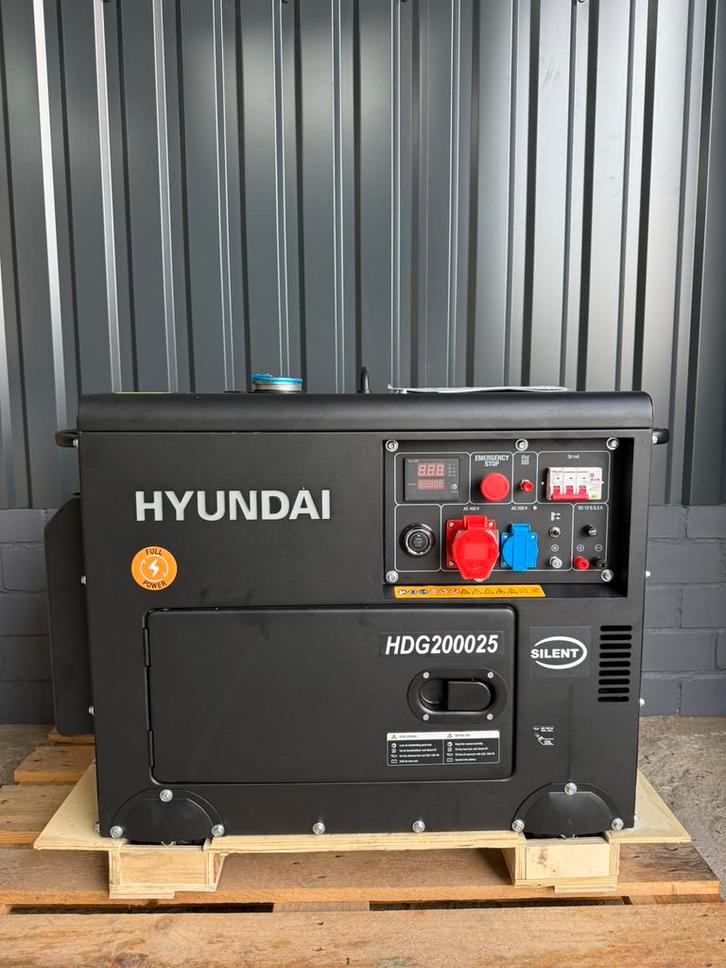 HYUNDAI HDG90 SILENT DIESEL GENERATOR AGGREGTAAT, Doe-het-zelf en Verbouw, Aggregaten, Nieuw, Dieselolie, 5 tot 10 kVA, Elektrisch startend