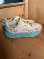 Teva prachtige zgan sneakers maat 42, Overige kleuren, Ophalen of Verzenden, Teva, Sneakers of Gympen