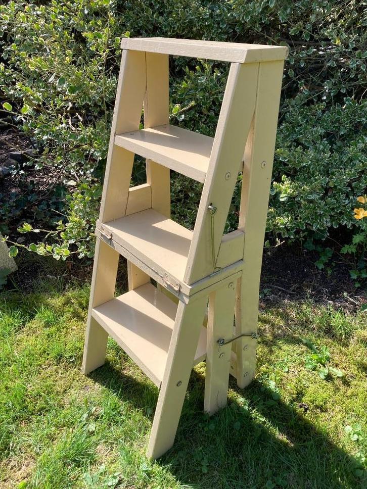 Bibliotheek trap trapje opklapbaar stoel stoeltje, Huis en Inrichting, Stoelen, Gebruikt, Eén, Hout, Ophalen