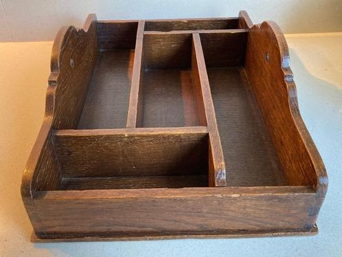 Antieke houten besteklade. Mooie en bijzondere vorm., Antiek en Kunst, Antiek | Woonaccessoires, Ophalen of Verzenden