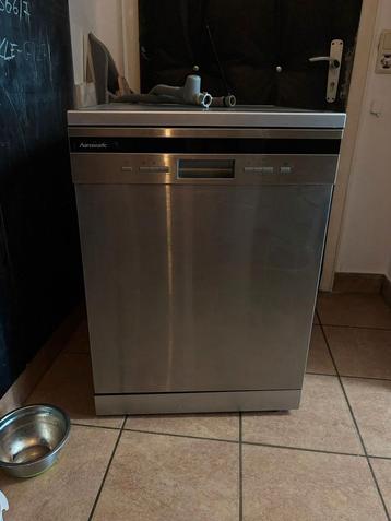 Afwasmachine te koop

 beschikbaar voor biedingen