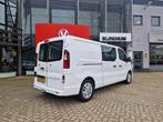 Renault Trafic 2.0 dCi 145pk T29 L2H1 DC Luxe | Navi | Clima, Voorwielaandrijving, Stof, Gebruikt, Met garantie (alle)