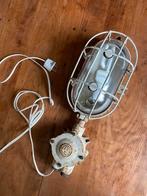Vintage industriële buitenlamp., Huis en Inrichting, Lampen | Wandlampen, Gebruikt, Metaal, Ophalen