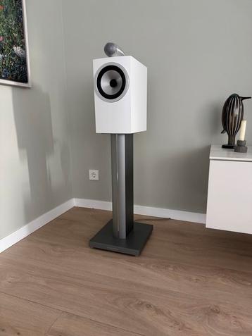 B&W 705 S3 Speakers met originele stands beschikbaar voor biedingen