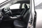 Lexus IS 300h Hybrid | Navigatie | 19" Velgen | PDC V+A | Vo, Automaat, Achterwielaandrijving, Gebruikt, Leder en Stof