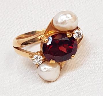 Ring vintage briljant parel granaat 18 kt. beschikbaar voor biedingen