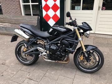 Triumph STREET TRIPLE 675 (bj 2008) beschikbaar voor biedingen