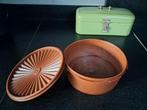 uit oma's kast vintage bruine tupperware koektrommel, Huis en Inrichting, Ophalen of Verzenden, Gebruikt, Bruin, Bus of Trommel