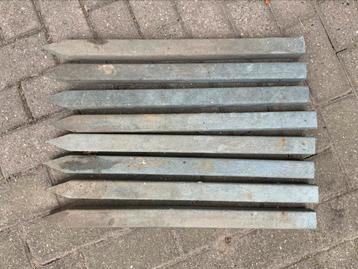 Piketpaaltjes beschikbaar voor biedingen