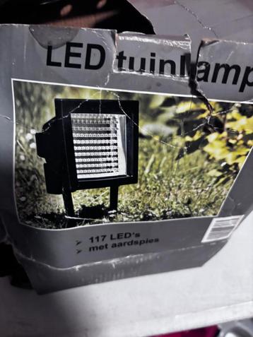 Led tuinlamp beschikbaar voor biedingen