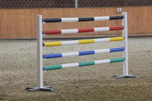 Onderhoudsvrije en veilige kunststof hindernisbalken 3m lang, Dieren en Toebehoren, Paarden en Pony's | Overige Paardenspullen