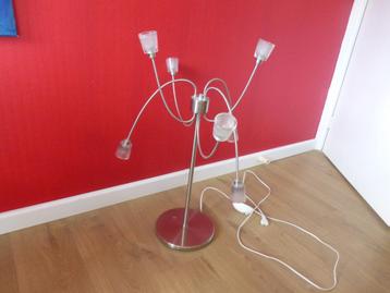 tafellamp beschikbaar voor biedingen