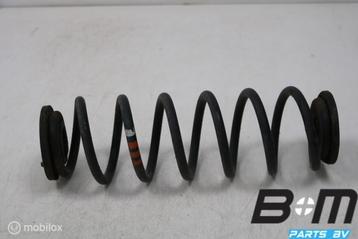 Schroefveer achterzijde kan L en R VW Touran 1T 1T0511115DE beschikbaar voor biedingen