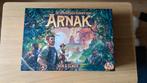 Arnak: De Verloren Ruïnes - Zo goed als nieuw!, Hobby en Vrije tijd, Gezelschapsspellen | Bordspellen, Een of twee spelers, Ophalen of Verzenden