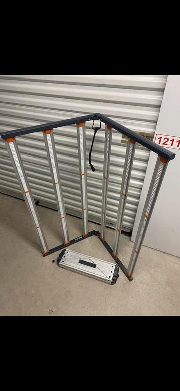 2 stuks Fluence Spyder 2i led 120x120 beschikbaar voor biedingen